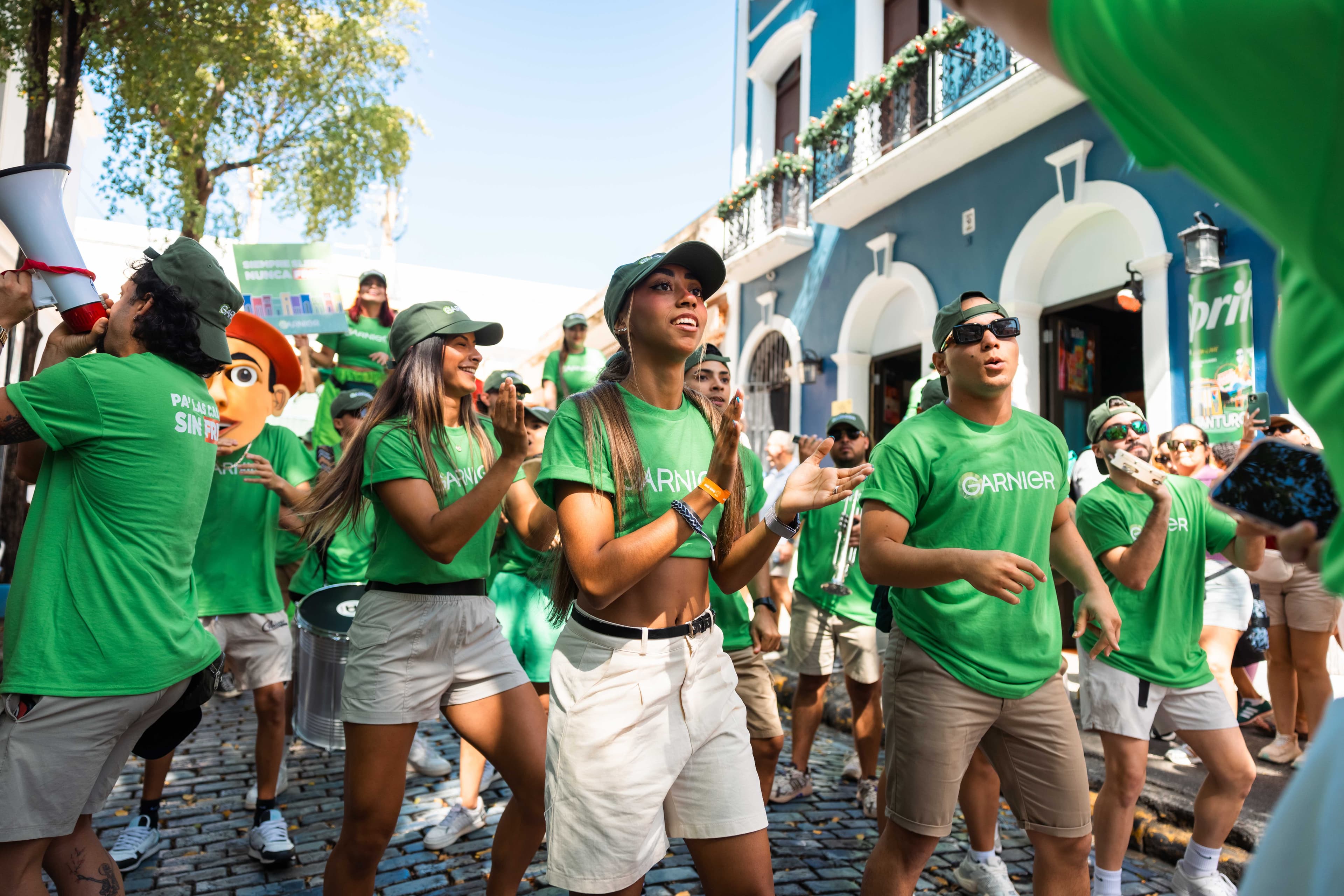 Garnier Fructis - Activación de Marca en las SanSe 2025